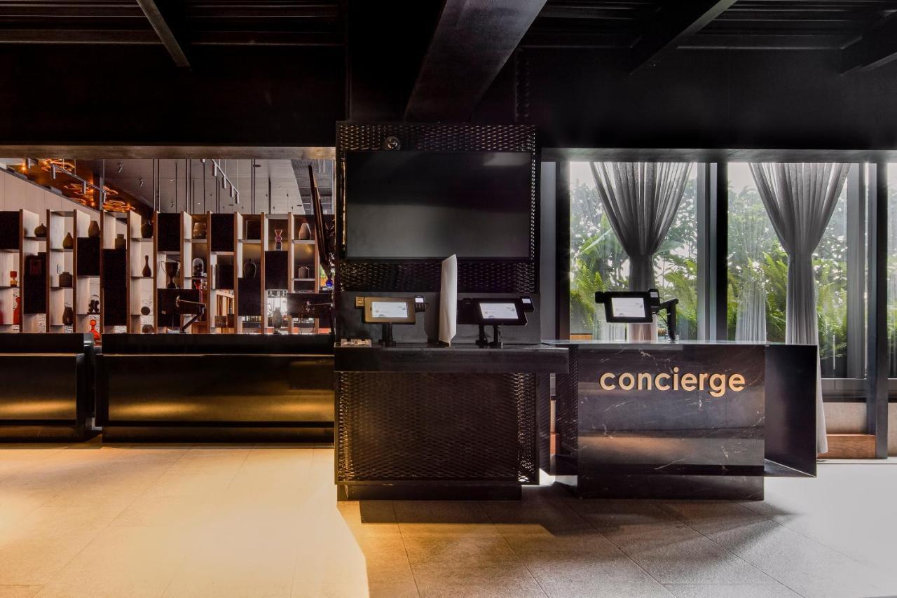 מקסיקו סיטי Fiesta Americana Viaducto Aeropuerto מראה חיצוני תמונה Concierge desk at a hotel